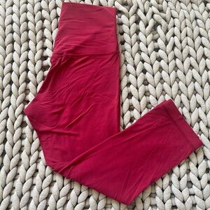 Lululemon aligns cropped